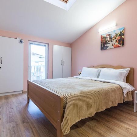 Hb Apartments Laghidze Tbilissi Extérieur photo