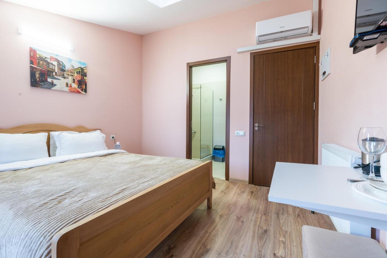 Hb Apartments Laghidze Tbilissi Extérieur photo